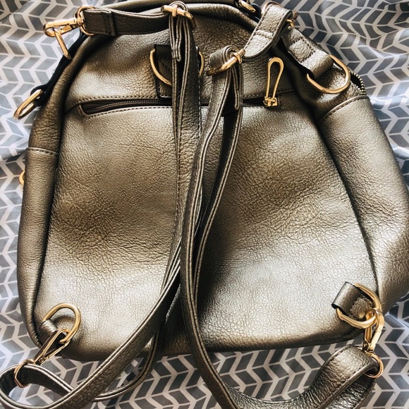 Backpack - Picture 3 of 3